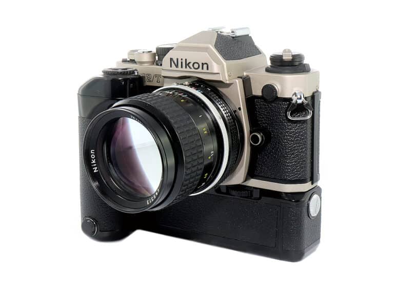 Nikon FM 2/T (Titan) - Nikkor 1:2,0/85 mm - MD-12