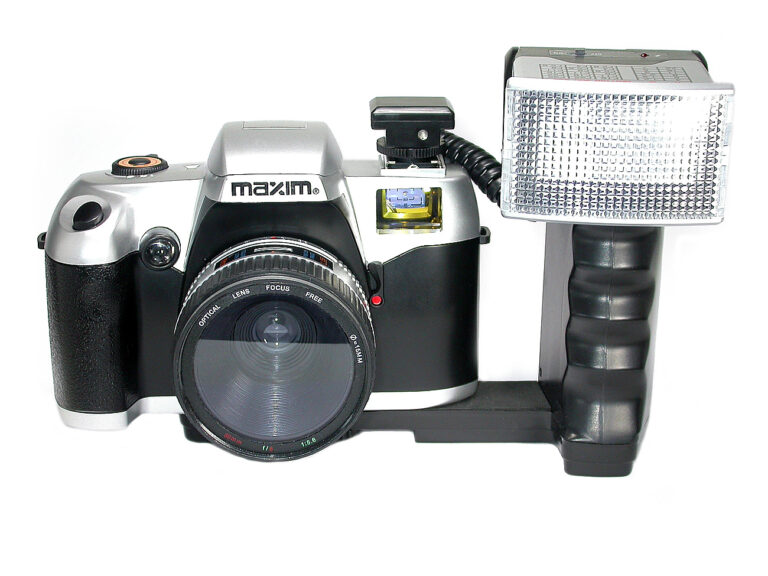 maxim 50 mm big flash