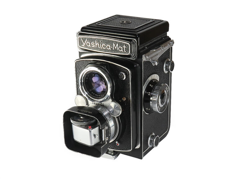 yashica lux totale