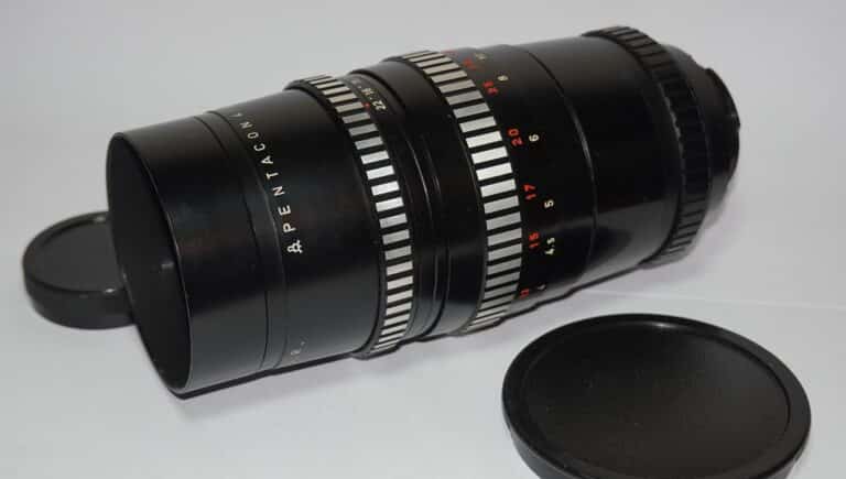 Pentacon 1:4,0/200 mm