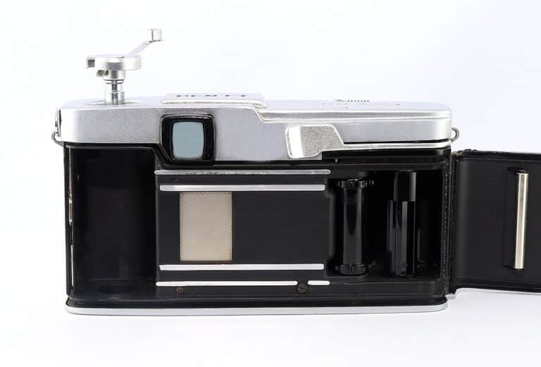 olympus pen f back