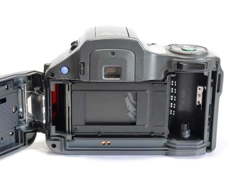 Olympus IS-100