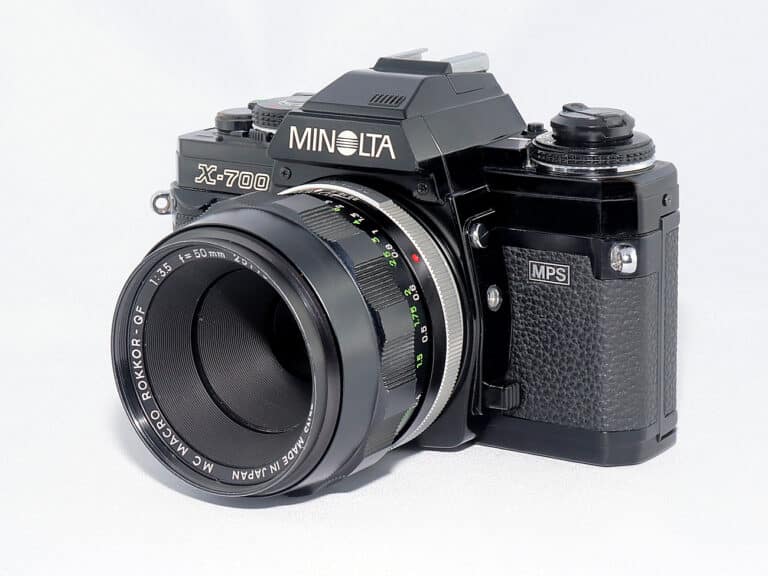 minolta x 700