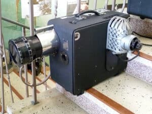 Kinap KN 11 (35-mm-Kinoprojektor )