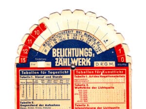 Bergner Belichtungszählwerk und Tiefenschärfentabelle