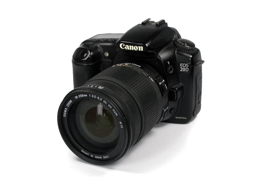 Sigma 1:3,5-6,3/18-250 mm Stabilizer HSM (Canon EF-S)