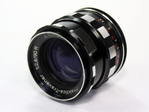 Schacht Praktica-Travenar 1:2,8/90 mm R