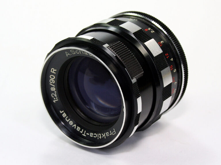 Schacht Praktica-Travenar 1:2,8/90 mm R