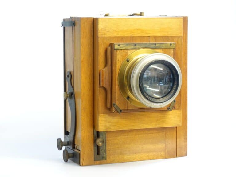 Reisekamera mit Hugo Meyer & Co. - Goerlitz Portrait-Trioplan