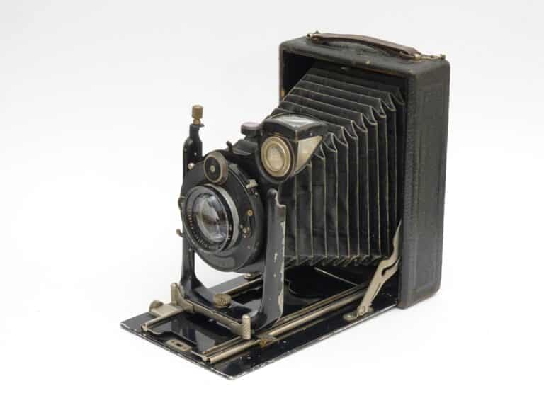 Busch Plattenkamera (10 x 15 cm) mit Busch Glyptar