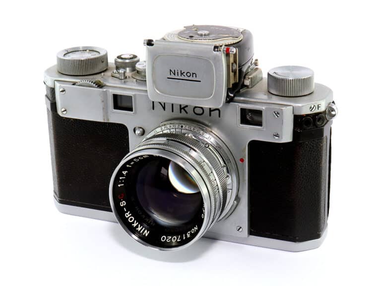 Nikon MS mit Aufsteckbelichtungsmesser
