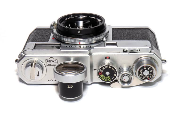 Nikon S 4 (650 4247)