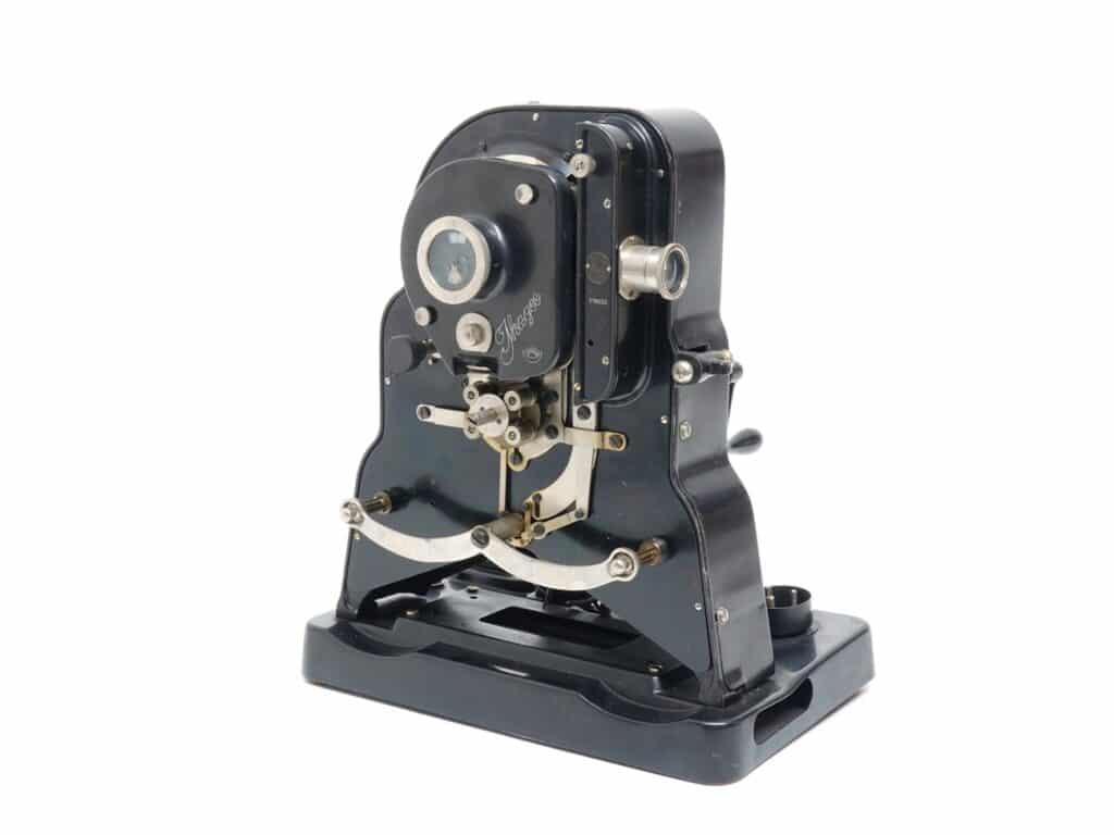 Ihagee 16-mm-Filmprojektor