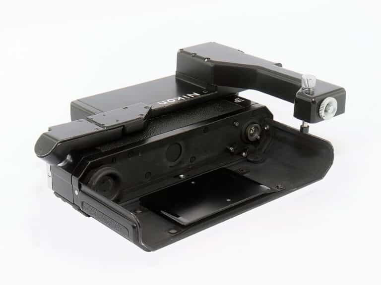 Nikon MD F-36 und Battery Pack