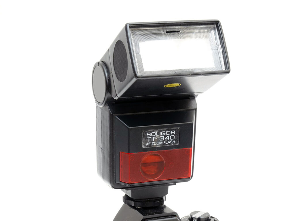 Soligor TIF 340 AF Zoom Flash