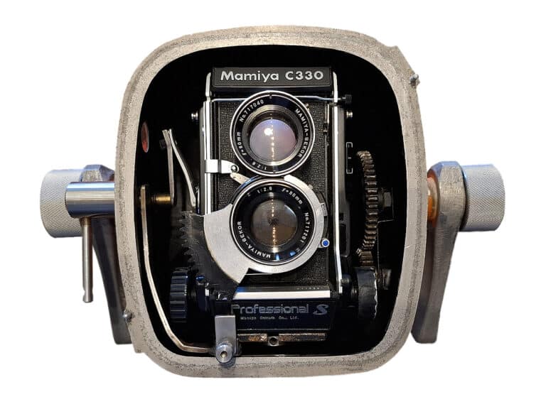 Mamiya C 330 Professional S im UW-Gehäuse