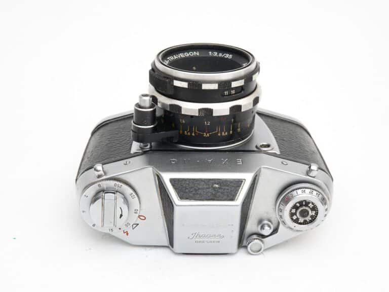 Ihagee Exa IIa mit A. Schacht Travenar 1:2,8/50 mm