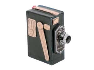 Agfa Movex 8 (Modell aus Pappe)