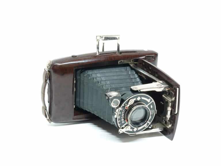 Ebner Rollfilmkamera (6 x 9) mit Ebner Anastigmat 1:4,5/10,5 cm
