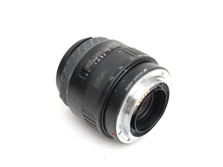 Sigma UC Zoom 1:3,5-4,5/28-70 mm Multi-Coated